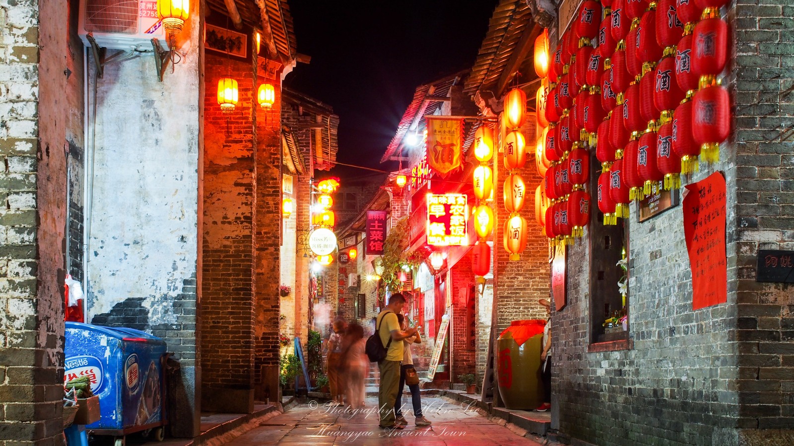 夜色下的黄姚古镇不负为中国最美古镇之一的称号