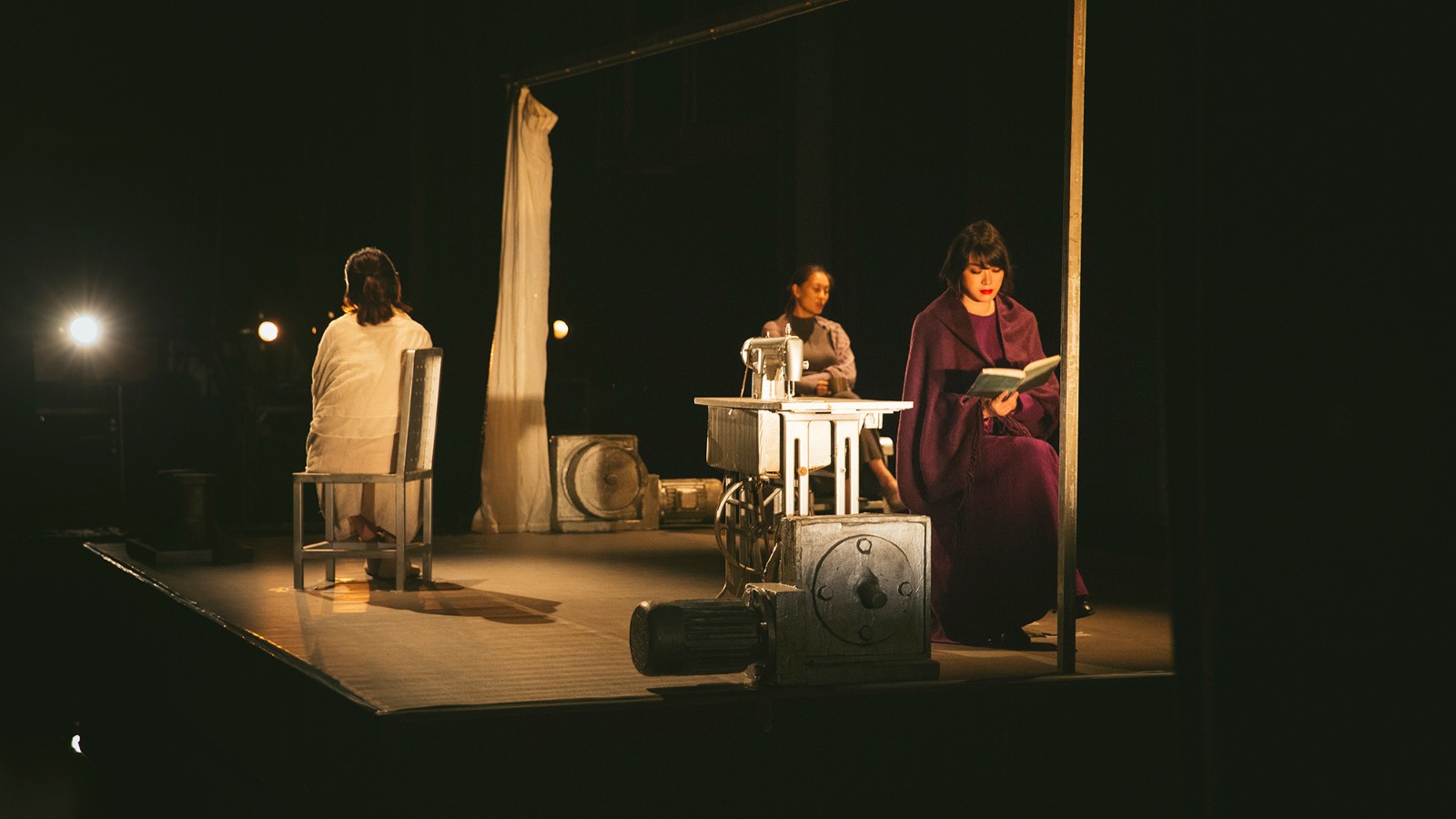 《三姐妹·等待戈多》好戏即将上演,黄璐挑战舞台经典角色