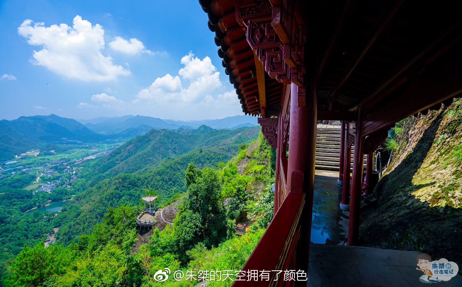 大慈岩悬空寺坐落在建德市南面24公里