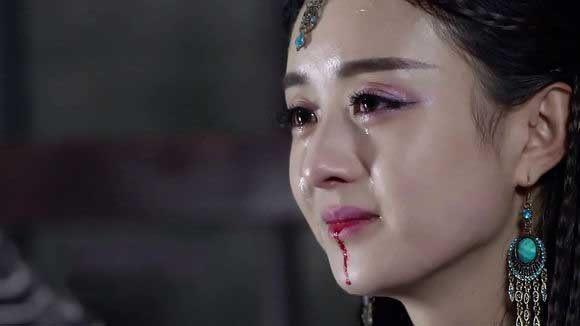 女星演受伤戏,刘亦菲真实,热巴造型抢镜,赵丽颖楚楚动人惹人怜