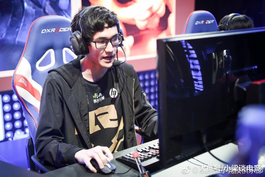 台援卡萨强势carry职业赛场rng四个代练我玩蛇皮