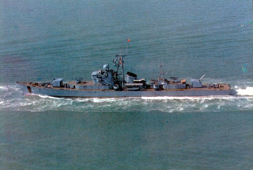 053k型对空导弹护卫舰531鹰潭舰.