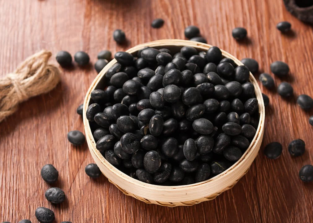 老中医:它被称为"黑色补肾王",很多人却完美错过正确食用方法