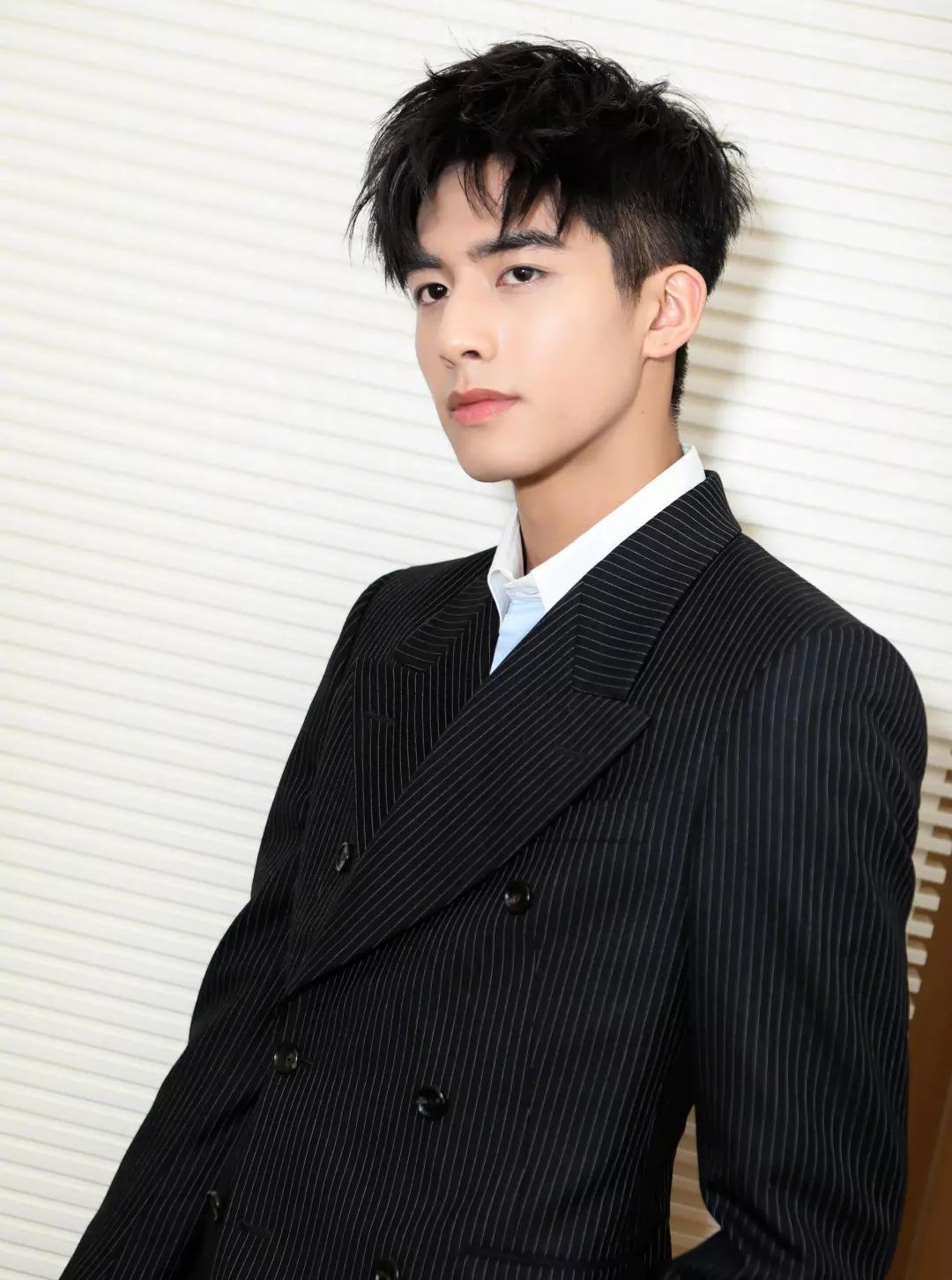 宋威龙又要演姐弟恋女主角是偶像剧女神年龄差却有二十岁