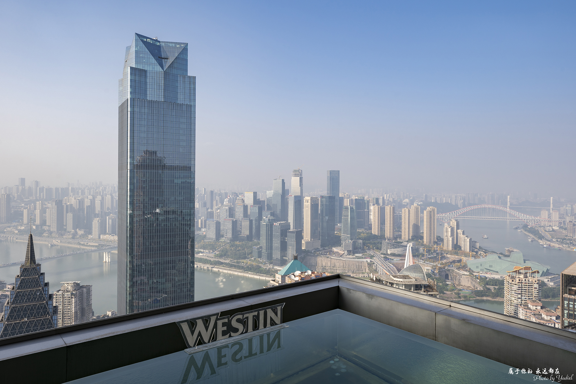 在重庆这样一个以红油火锅闻名的城市,重庆解放碑威斯汀酒店竟然成功