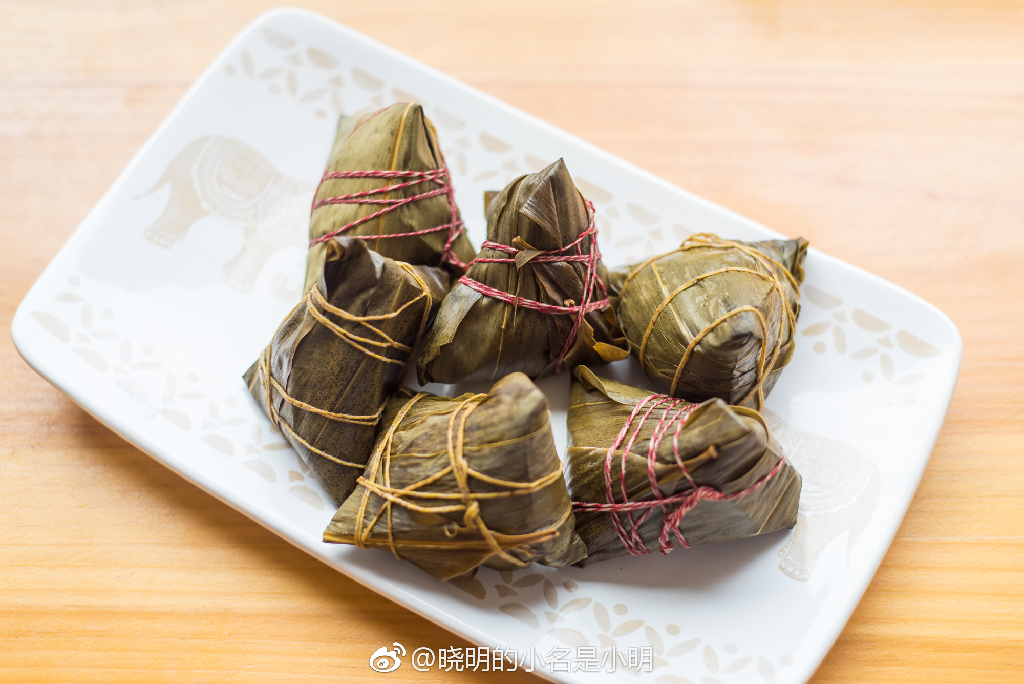 帮朋友拍的产品图片,鱼粮-一口粽.