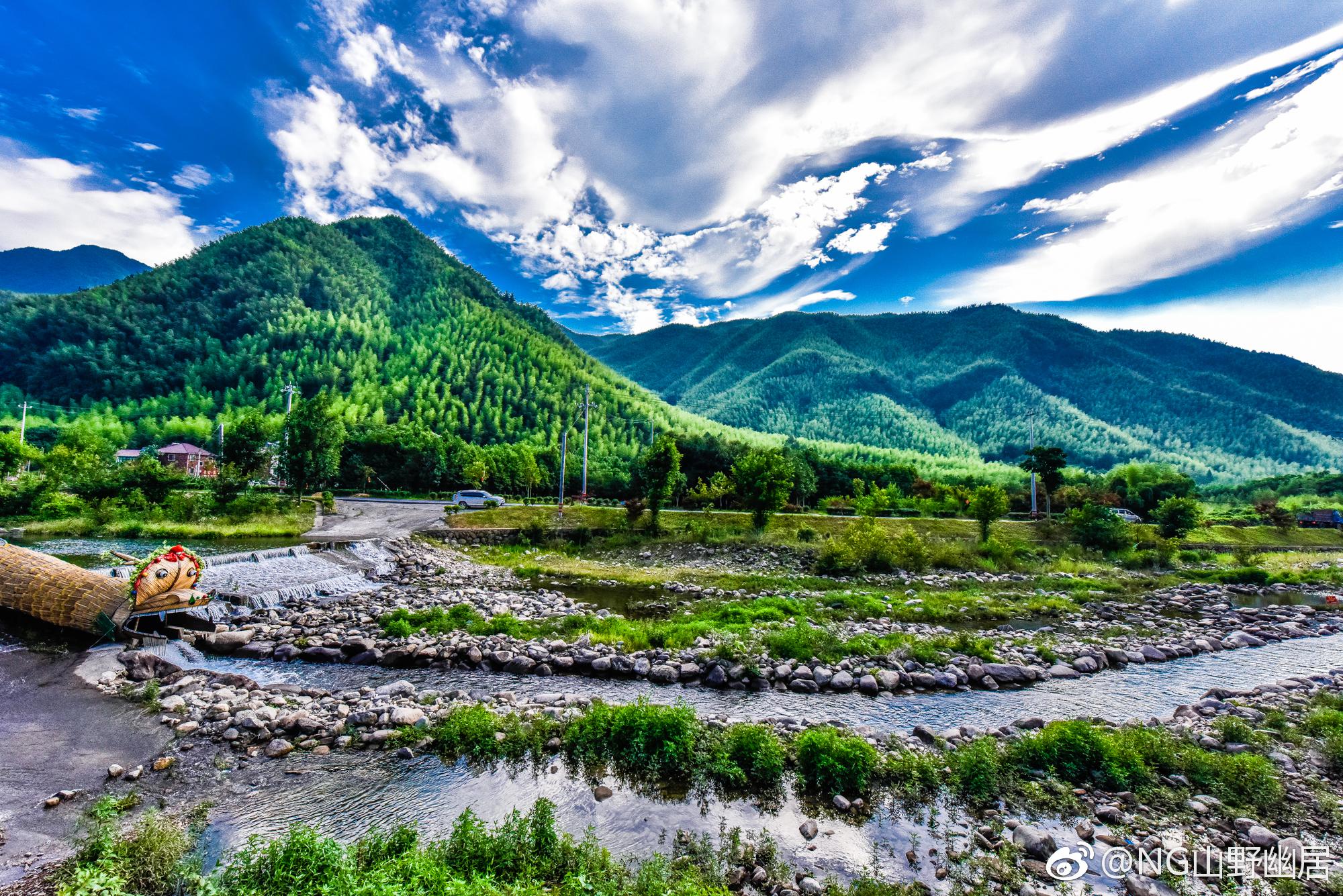 安吉这座浙北县城因山水田园风光而被国内外游客喜欢