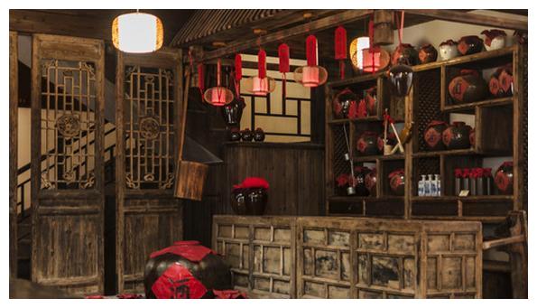 古代人去酒楼吃完饭都是甩了银子就走?那店家估计得笑开花了