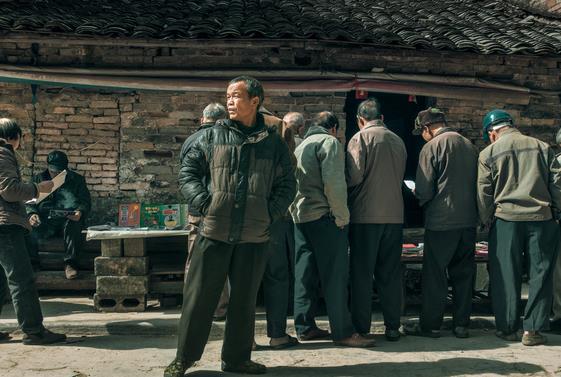 贵州黔东南边远小镇,人们过着平静的生活!