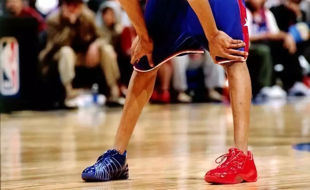 麦迪一样 jalen腿虽然很细 但却有着非常出色的弹跳和爆发力 毕竟跟腱