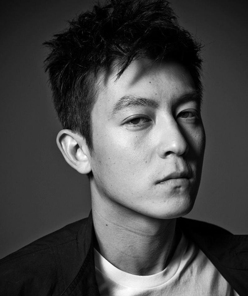 同样做出承诺退出娱乐圈的陈姓男星, 两人做出不同选择, 差距悬殊