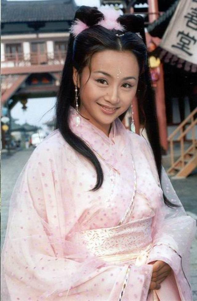 小时候很喜欢霍水仙,漂亮又帅气