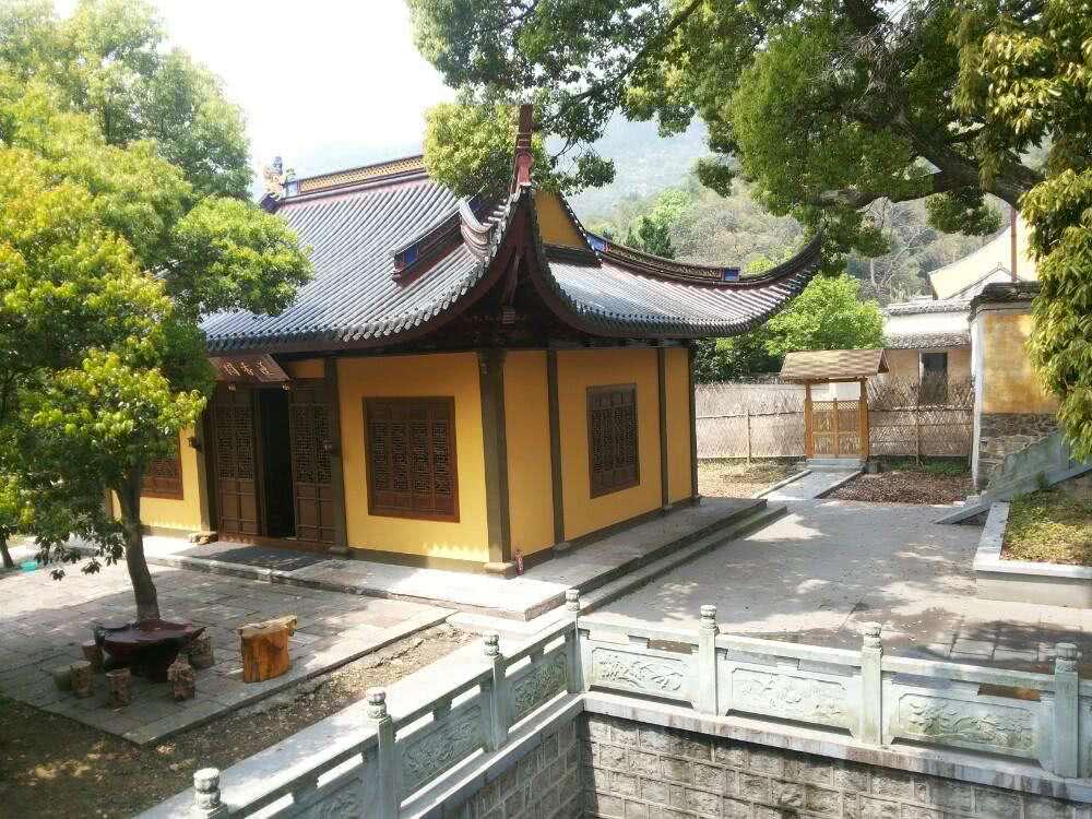 从不收门票,只有当地人知道|寺庙|阿育王寺|舍利_新浪新闻