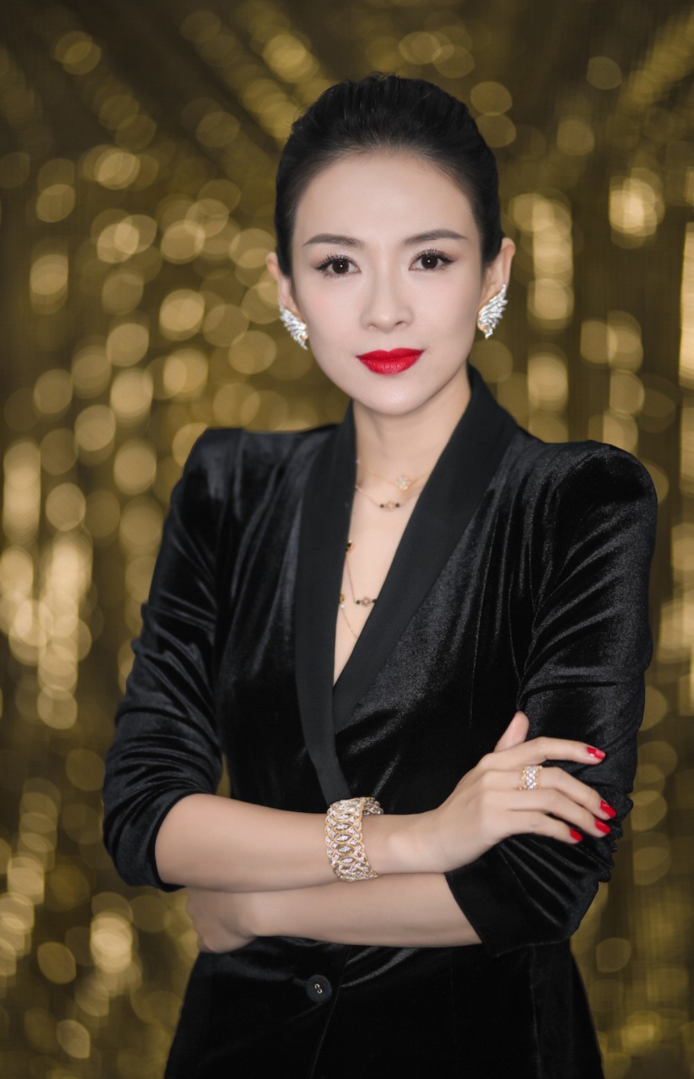 章子怡这些形象照中都很性感在这些美美照片中找亮点
