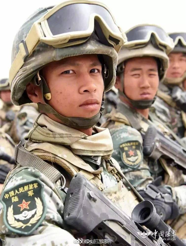 中国陆军空中突击部队和他们的新单兵作战装具_新浪看点