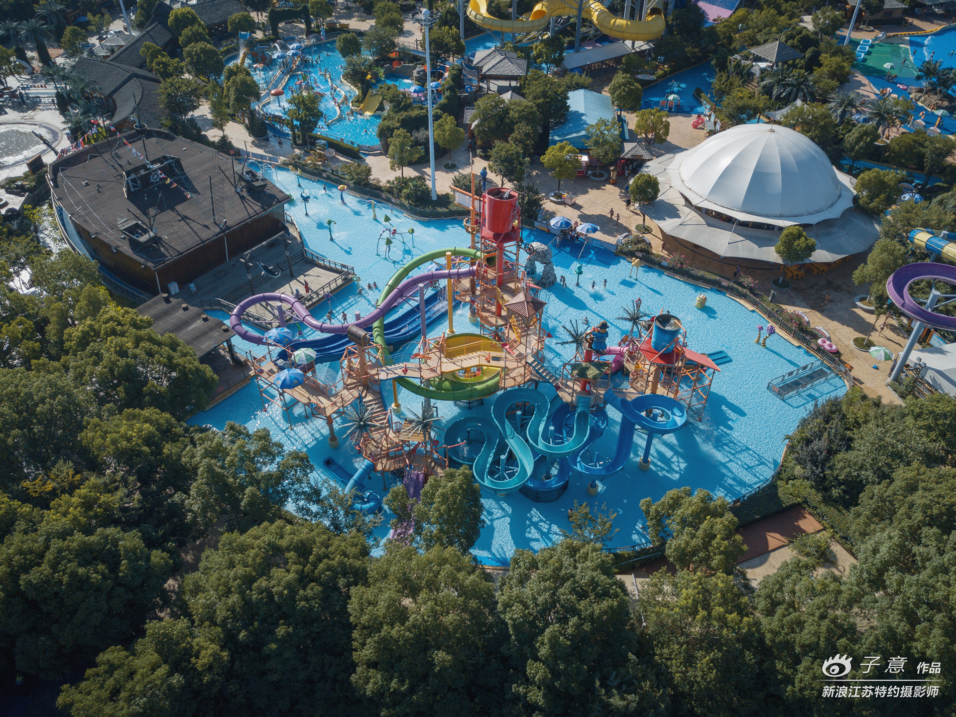 感受阵阵浪涛带来的清凉,在常州天目湖水世界