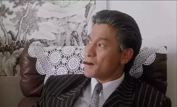 《追龙》正是翻拍自《跛豪》,相对来说,大圣更喜欢原作,无论是剧情