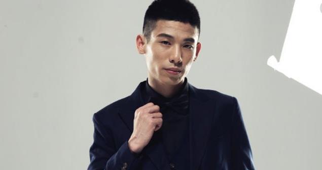 dnf自从被妹子嘲讽是肥宅后,现在网吧坐着一片西装革履的人