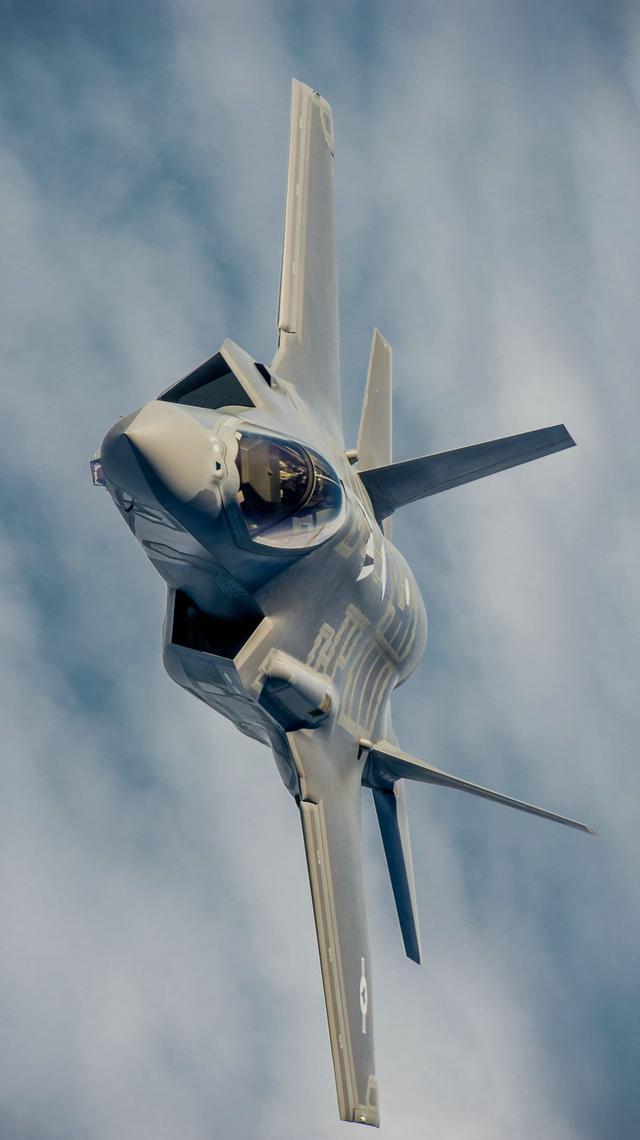 美国空军放出f35战机高清组图