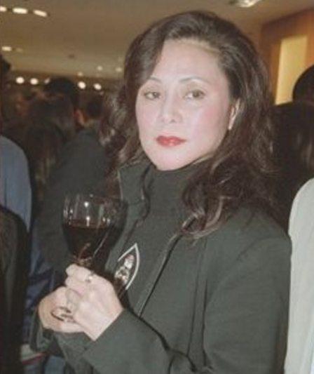 9月6日,香港资深演员邝美宝因癌症去世.