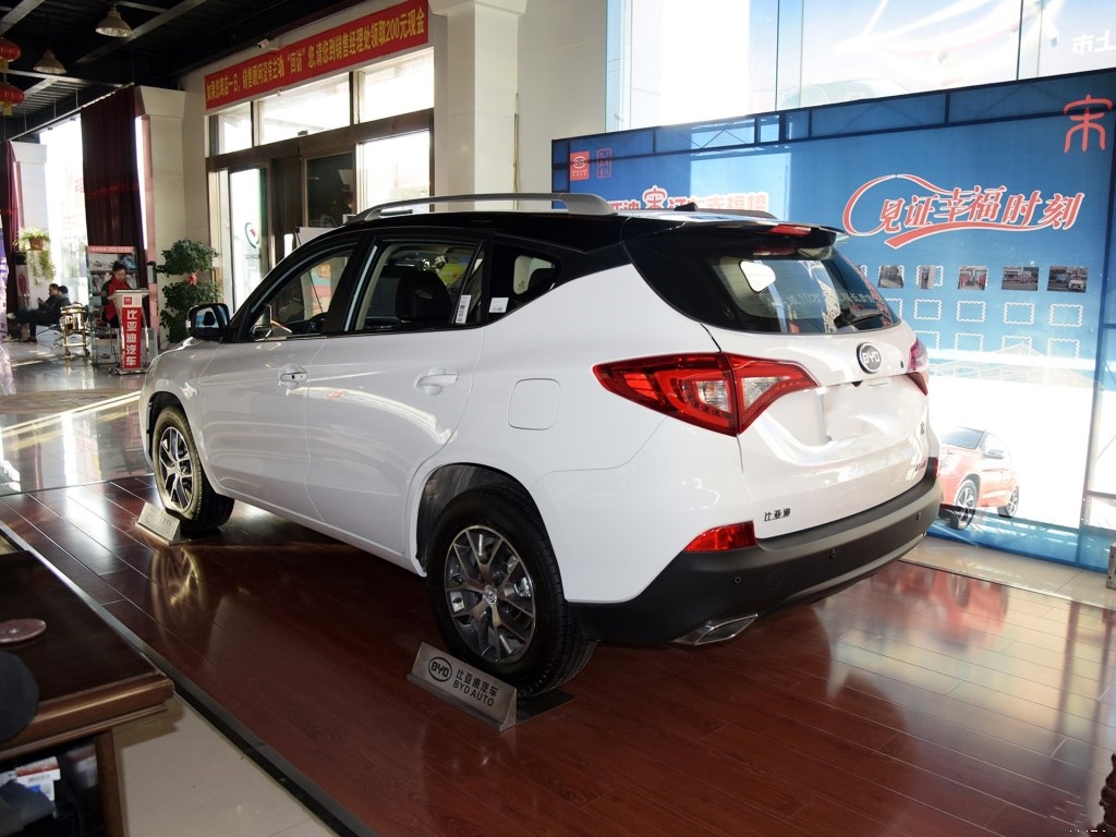 比众泰t700还便宜,操控精准指哪打哪,买博越后悔了