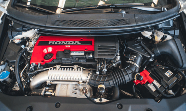 本田系最让人着迷的就是k20a引擎,当vtec开启的时候传出来优美的声浪