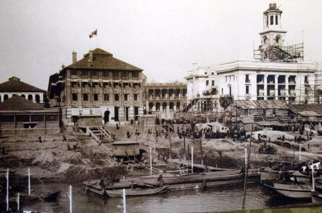 武汉码头往来船鸣,收录江汉关不曾言说的岁月