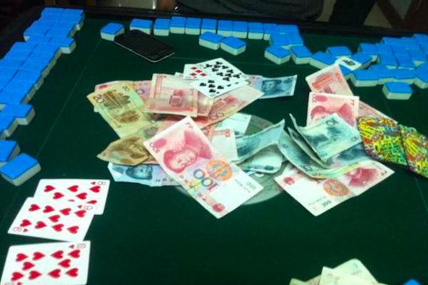 现在农村赌博的恶习小赌怡情的思想害人不浅