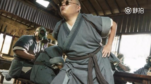 郝劭文变大师兄吴孟达成老人模样