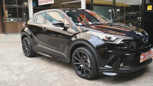 运动感十足酷毙了,丰田chr奕泽改装19寸轮毂