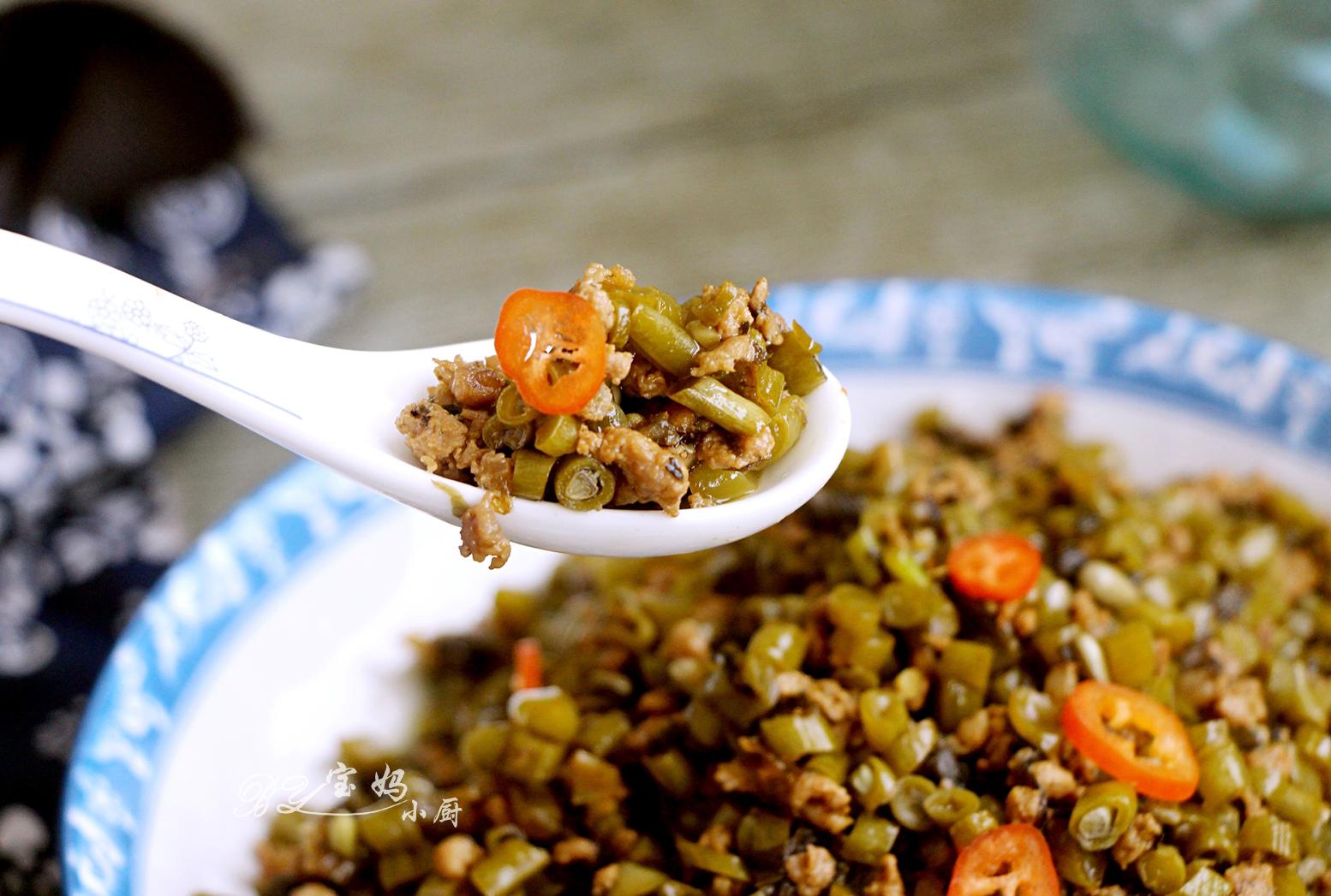 炒酸豆角放点它,立马香气扑鼻,一周三次不解馋,顿顿盘子见底