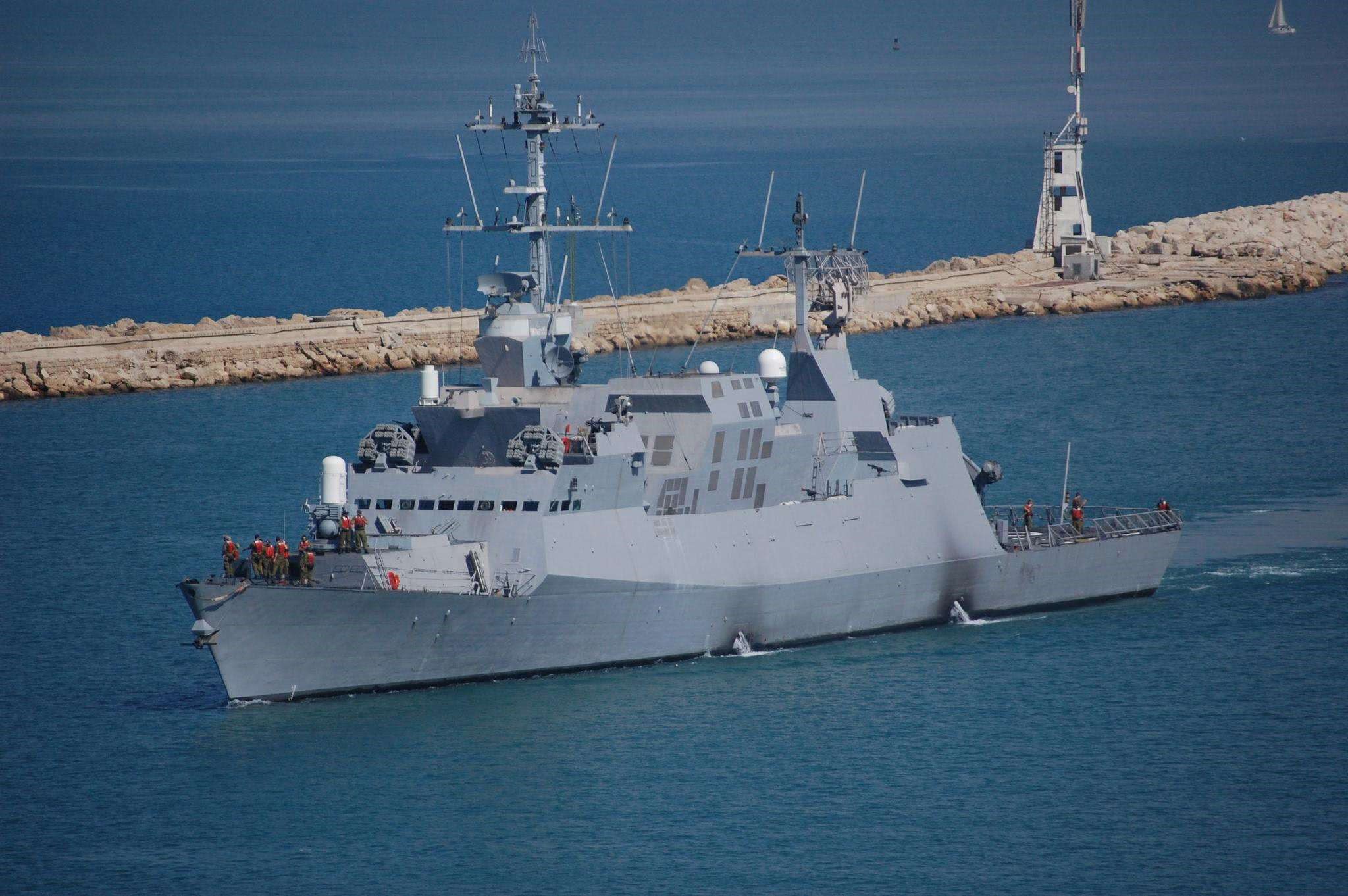 如何评价以色列埃拉特级轻型护卫舰?一千多吨,驱逐舰的火力配置