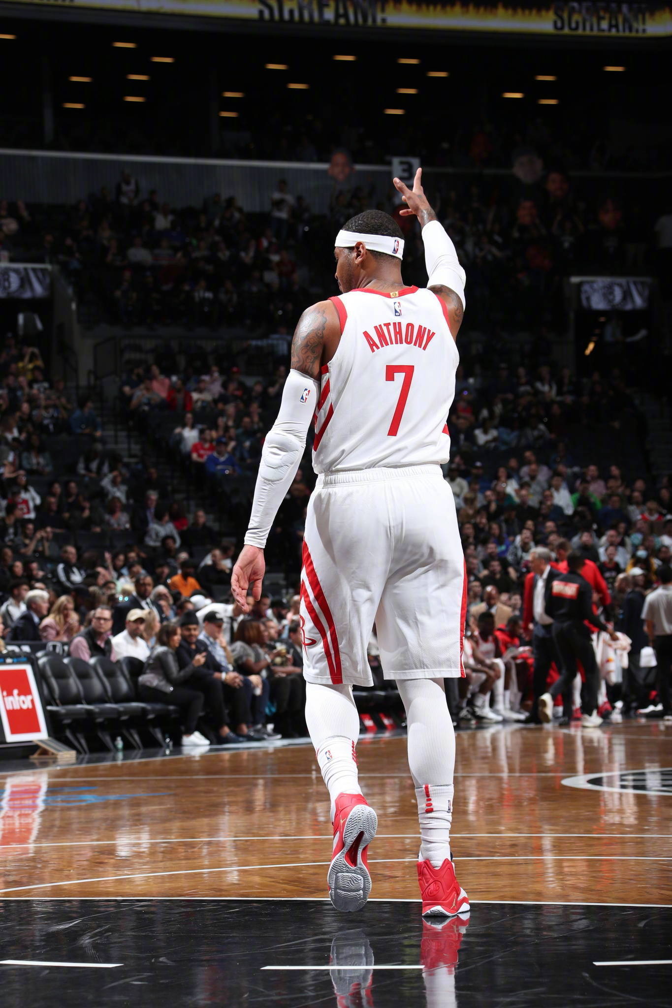 记者kevin oconnor:开拓者可能与鹈鹕,湖人竞争安东尼