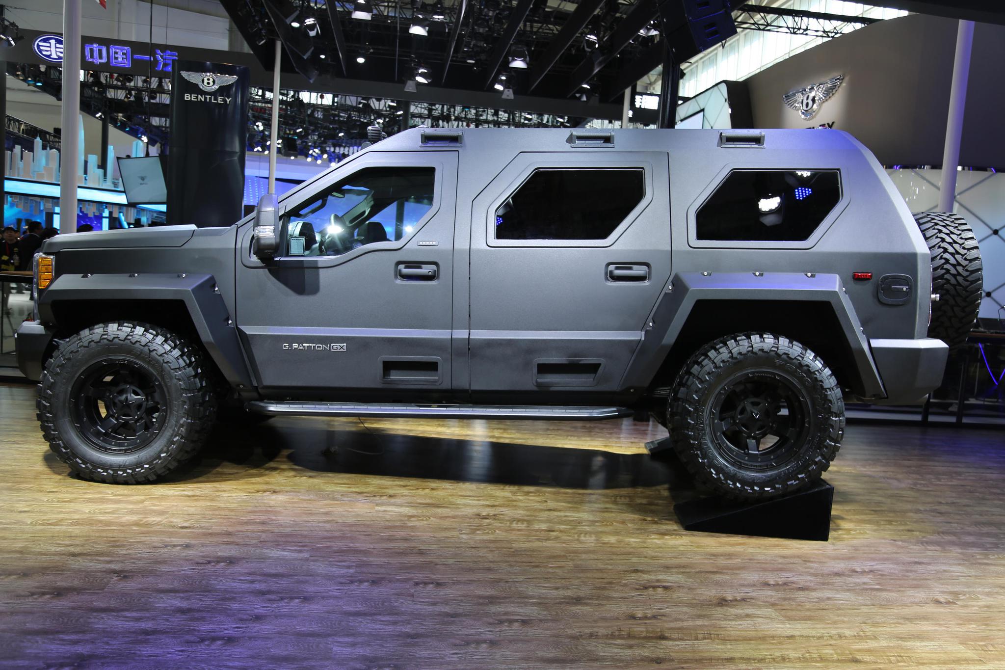 乔治巴顿-战车,军用版东风猛士,乔治巴顿-战剑,你选谁?