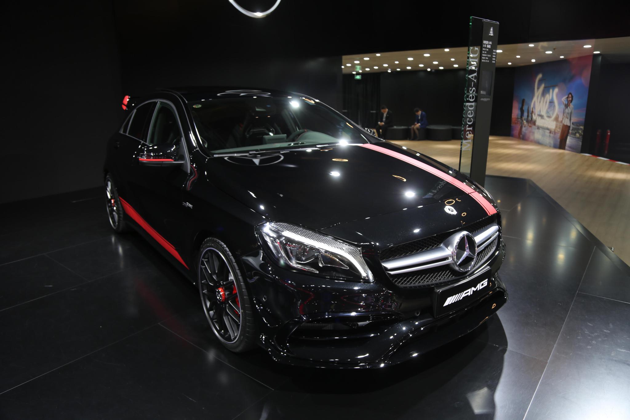 全国限量发售200台,梅赛德斯-amg a 45 4matic臻藏版车展实拍