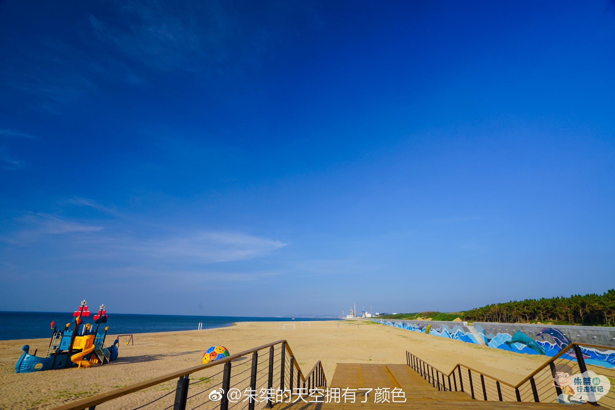 融创·东海湾 有一片业主私人沙滩,在自家门口就可以拥有碧海蓝天