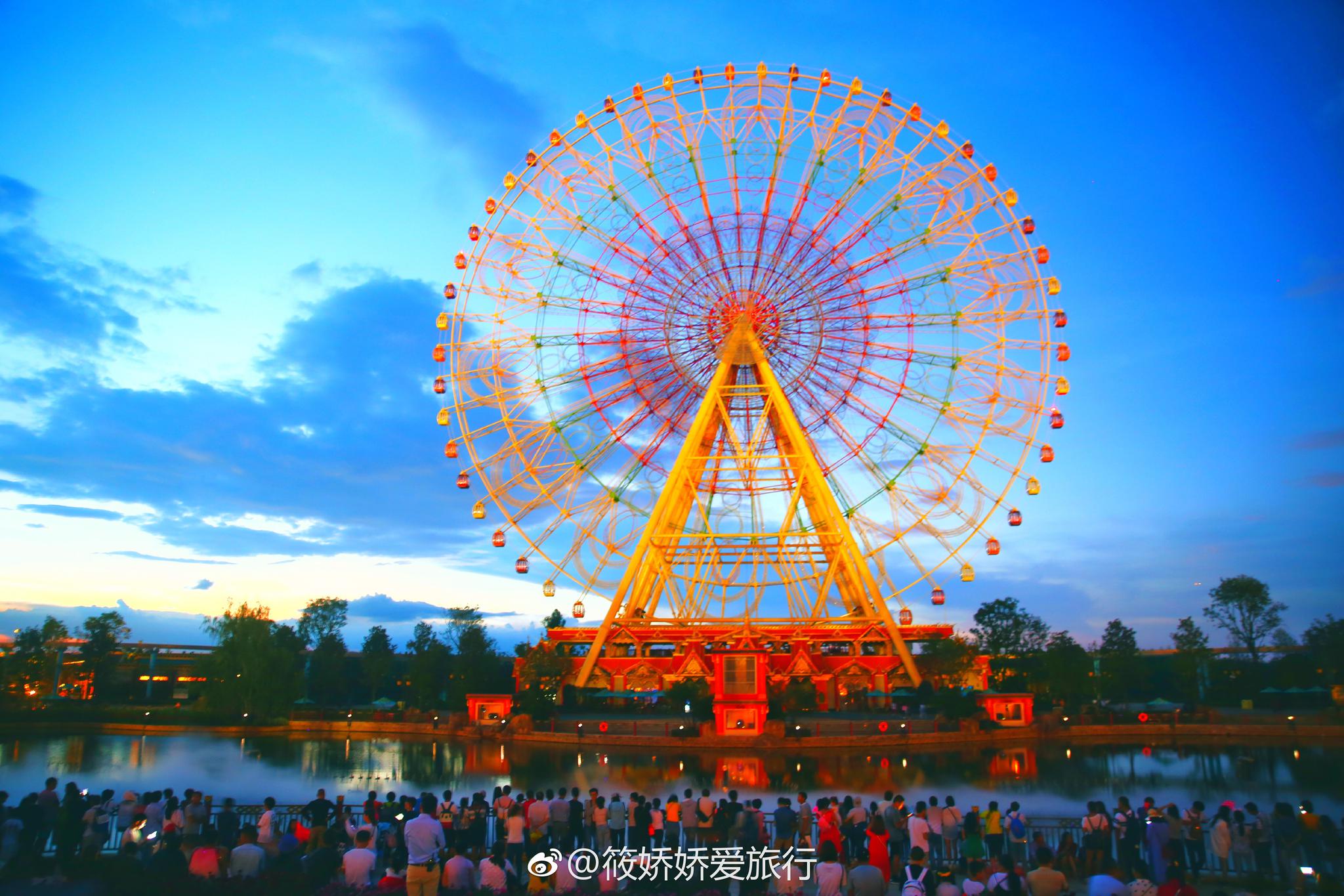 古滇的夜欢乐世界滇池之眼摩天轮下聆听孔雀公主的传说离开