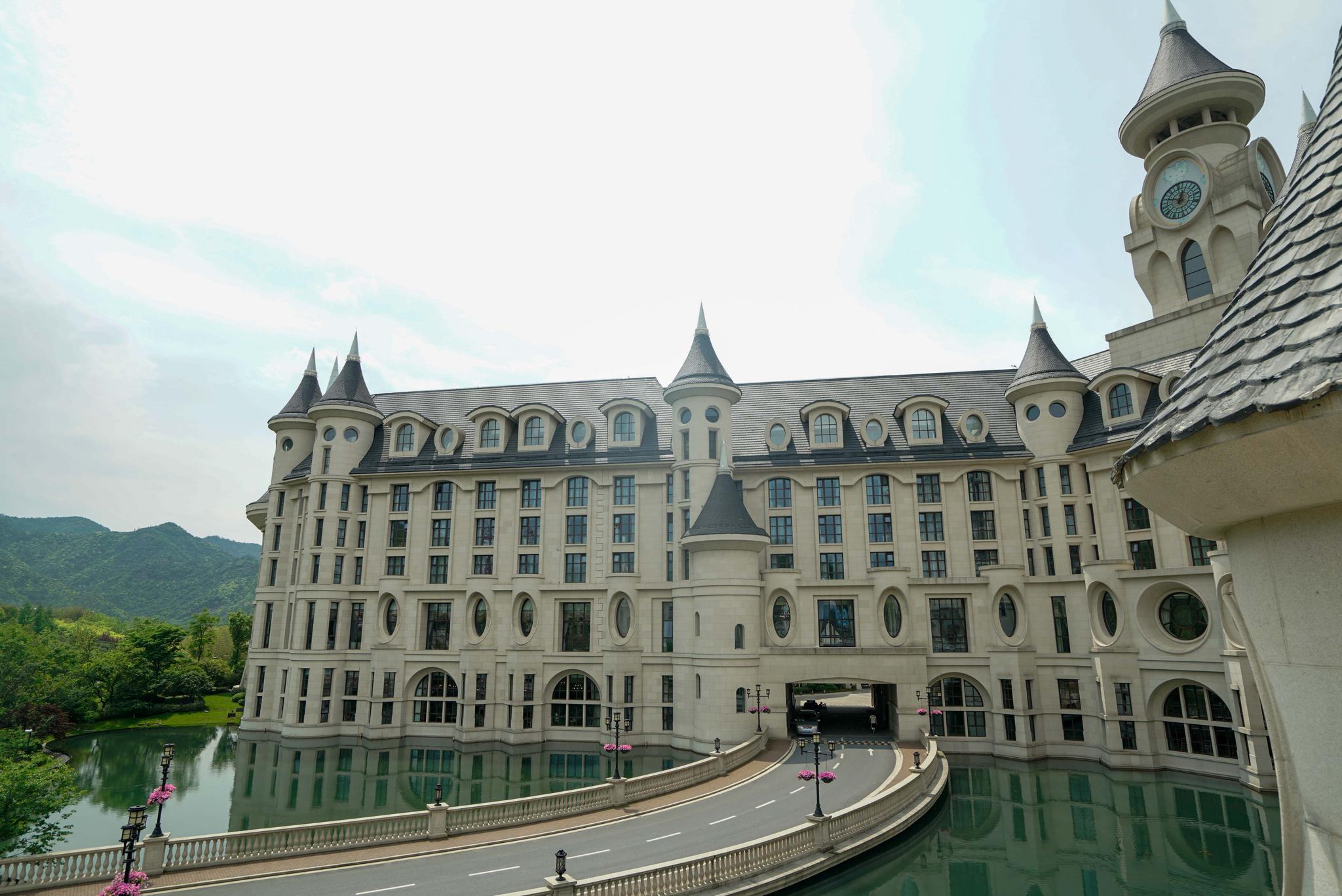 去安吉这家城堡酒店住hellokitty主题房满眼粉红色少女心爆棚