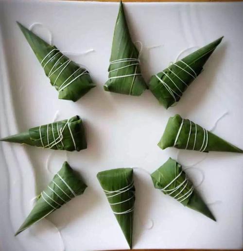 小吃之"彩色粽子"|粽子|摆盘|蔬果汁_新浪网