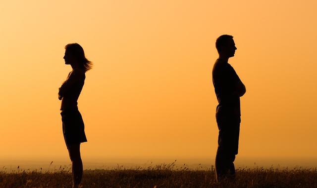 但我又觉得我很亏.要是她不交过男人该多好.