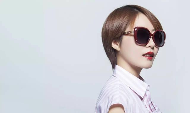 王安琪:你和女神之间只差一个墨镜的距离