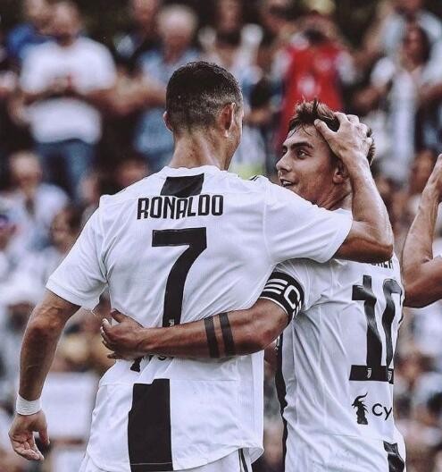 切沃门将索伦蒂诺晒与c罗相撞瞬间迪巴拉为庆祝道歉但维护c罗