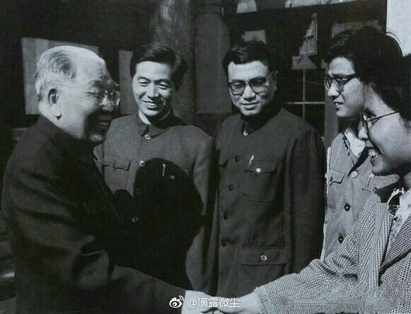 1996年11月2日,中国科技大学老校长严济慈教授逝世,享年96岁|严济慈|林可胜|享年|中国科技|逝世_新浪新闻