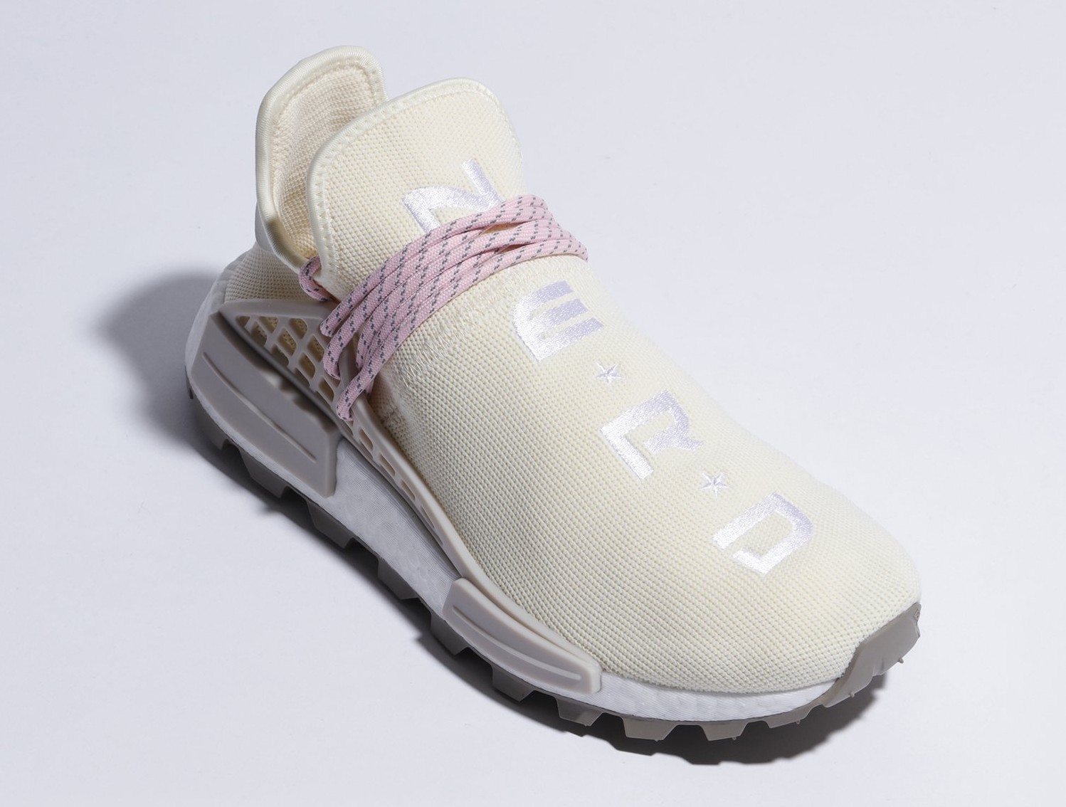 又是天价鞋?pharrell x adidas hu nmd「n.e.r.d」日本限定