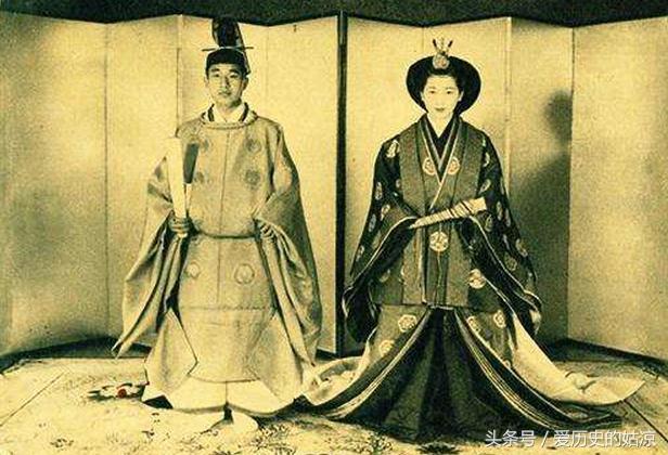 “日本天皇”统治日本2000多年,为何从来没有改朝换代?