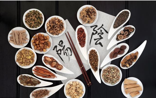 腰痛,肾气亏虚的表现,中医教你强腰固肾!|腰痛|肾虚|亏虚_新浪新闻