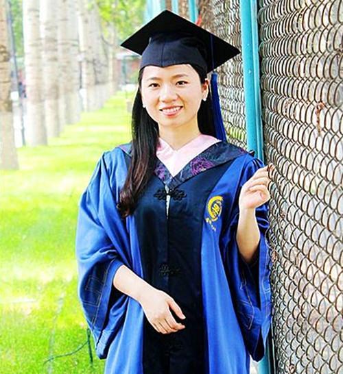 首都师范大学90后女硕士卢玉珊,行书作品神似苏轼,形神具备