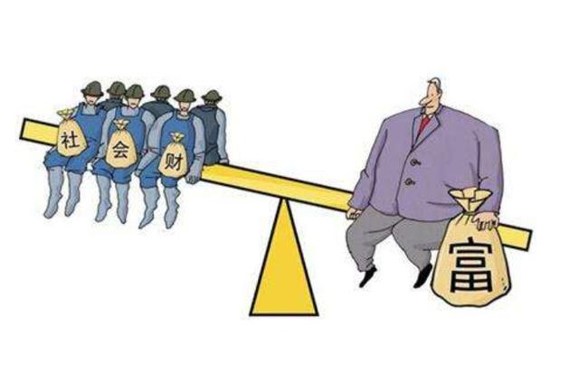 哪一刻你能真正感受到穷人和富人之间贫富差距?看完真的很心酸