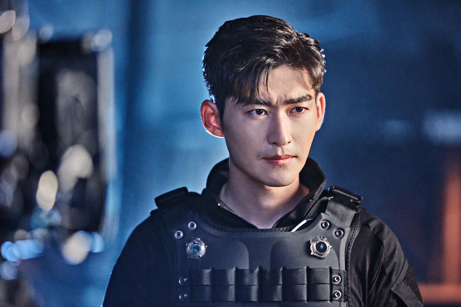 张翰加盟综艺《勇敢的世界》 热血首秀man力十足