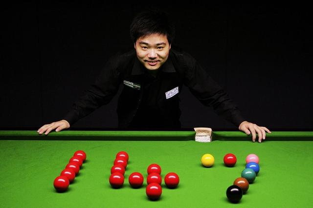 中国台球"神童":11岁辍学,15岁夺得世界冠军,25岁身家过亿